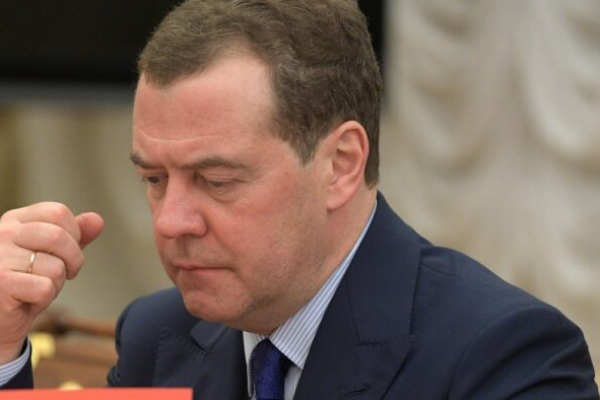 
Медведев &laquo;предрек&raquo; судьбу Армении