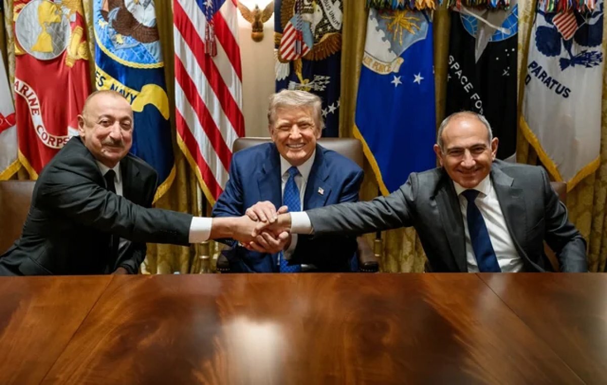 
Пашинян и Трамп считают, что Вашингтонский саммит привел к миру Ереван и Баку