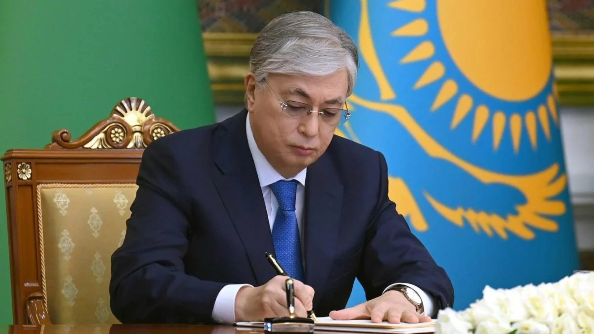 
Токаев назначил нового командующего войсками ПВО