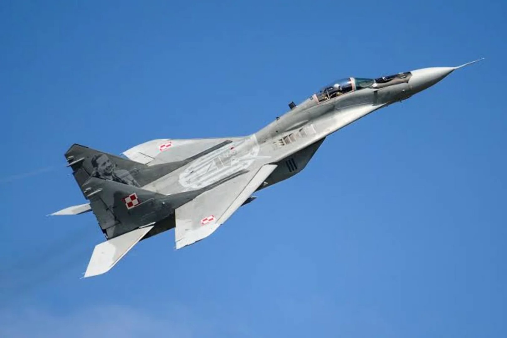 
Польский истребитель получил повреждения при посадке в Мальборке