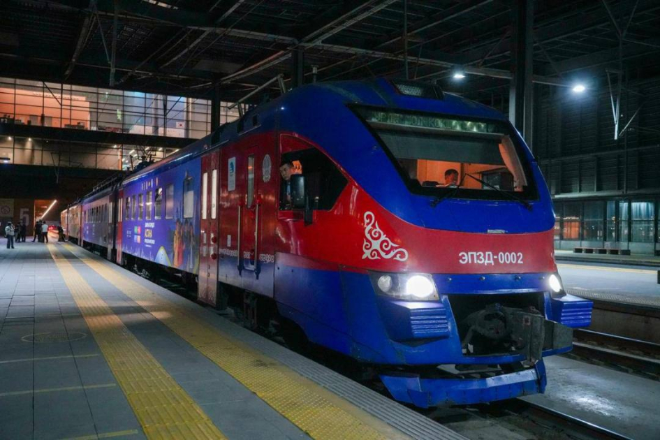 
В Казахстане запустили первый тематический антинаркотический поезд