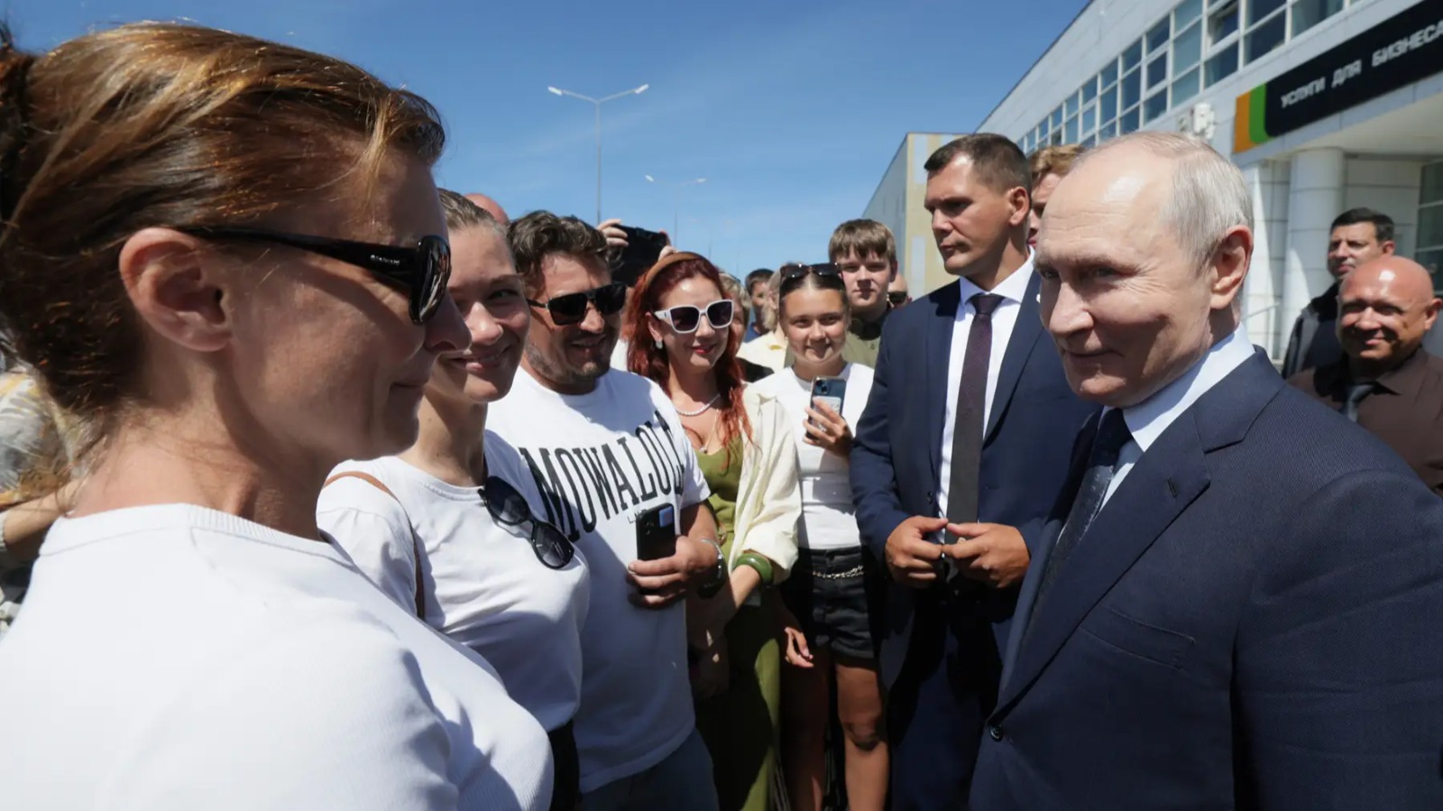 Токио и Киев протестуют