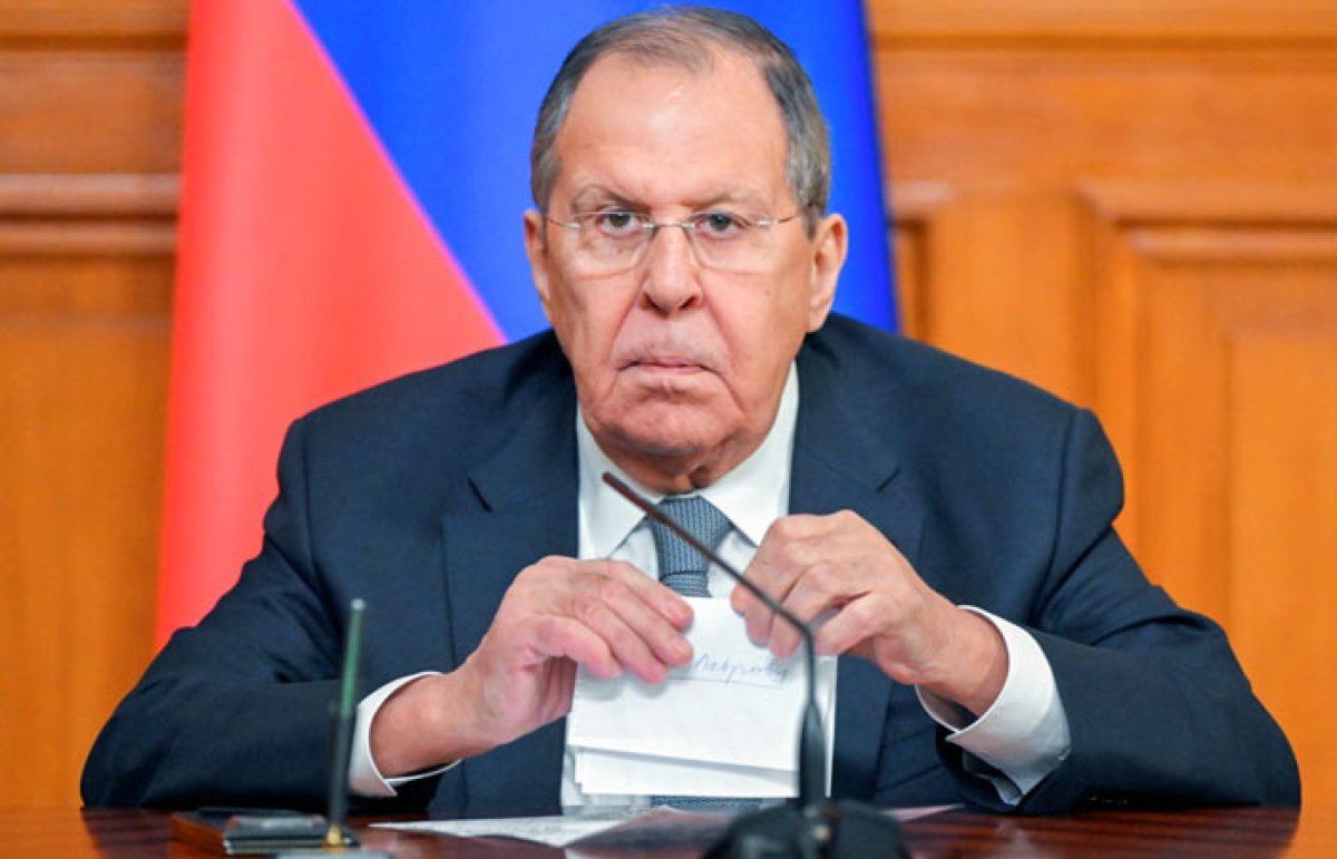 Лавров снова призвал к продолжению войны, сославшись на &laquo;подвиг дедов&raquo;
