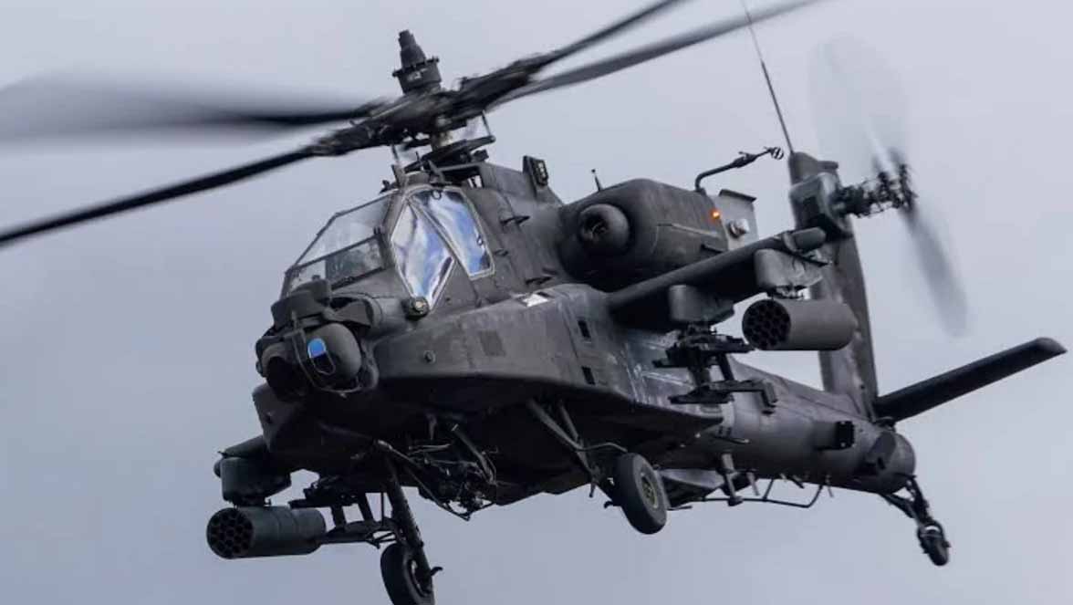Сухопутные войска США приостановили учебные полеты вертолетов Apache после крушения в Техасе