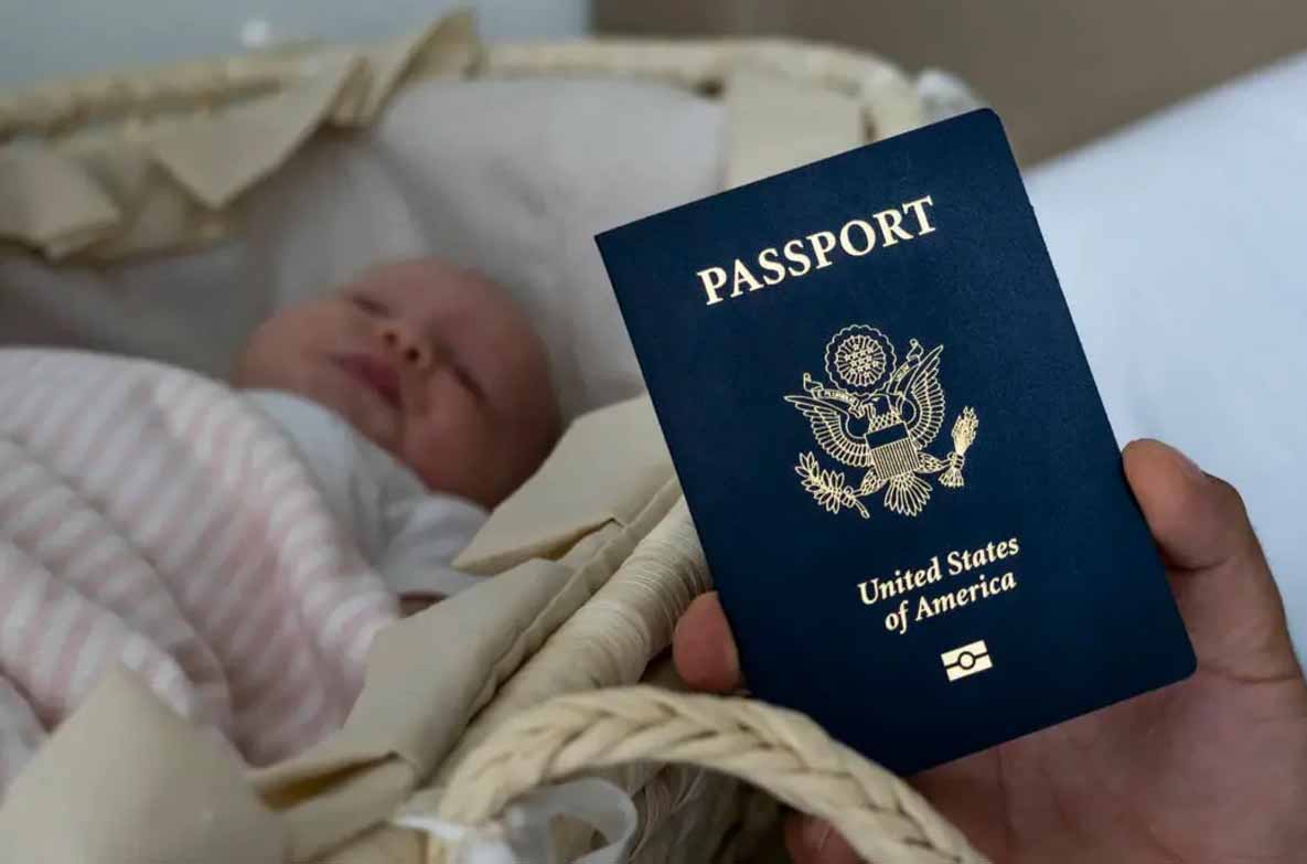 Госдепартамент США аннулировал 150 виз из-за "родильного туризма"