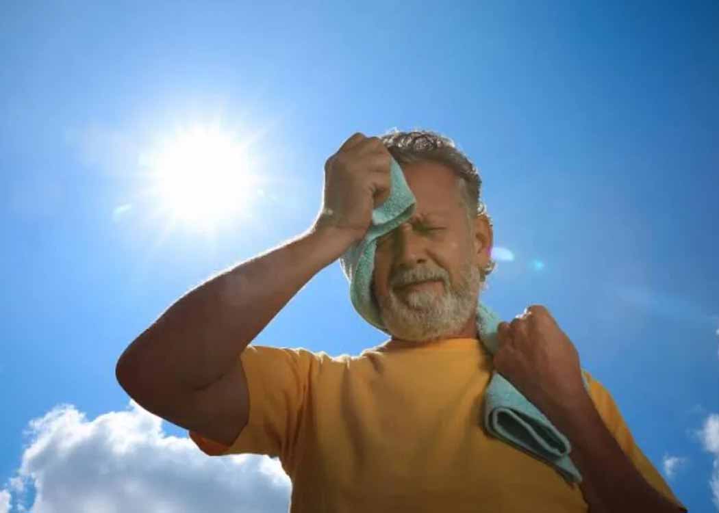 Специалист объяснила разницу между перегревом и тепловым ударом