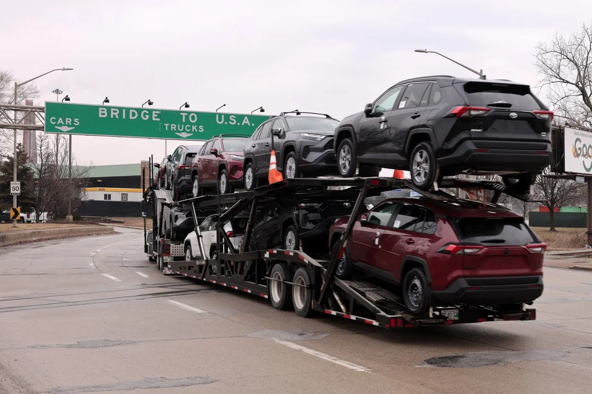 Автомобильные пошлины обострили торговые переговоры Канады и США