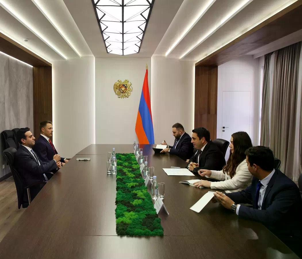 Ален Симонян провел первую встречу на посту секретаря совбеза: обсуждался проект TRIPP