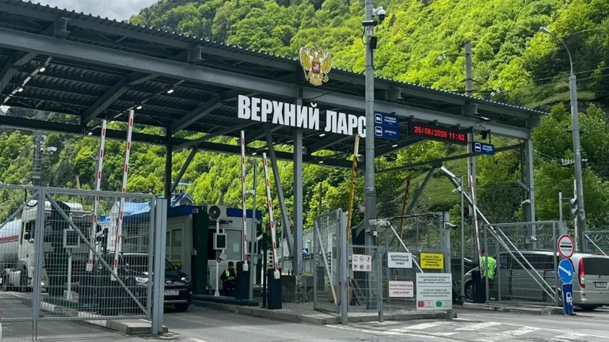 Десятки тысяч россиян за сутки пересекли границу с Грузией