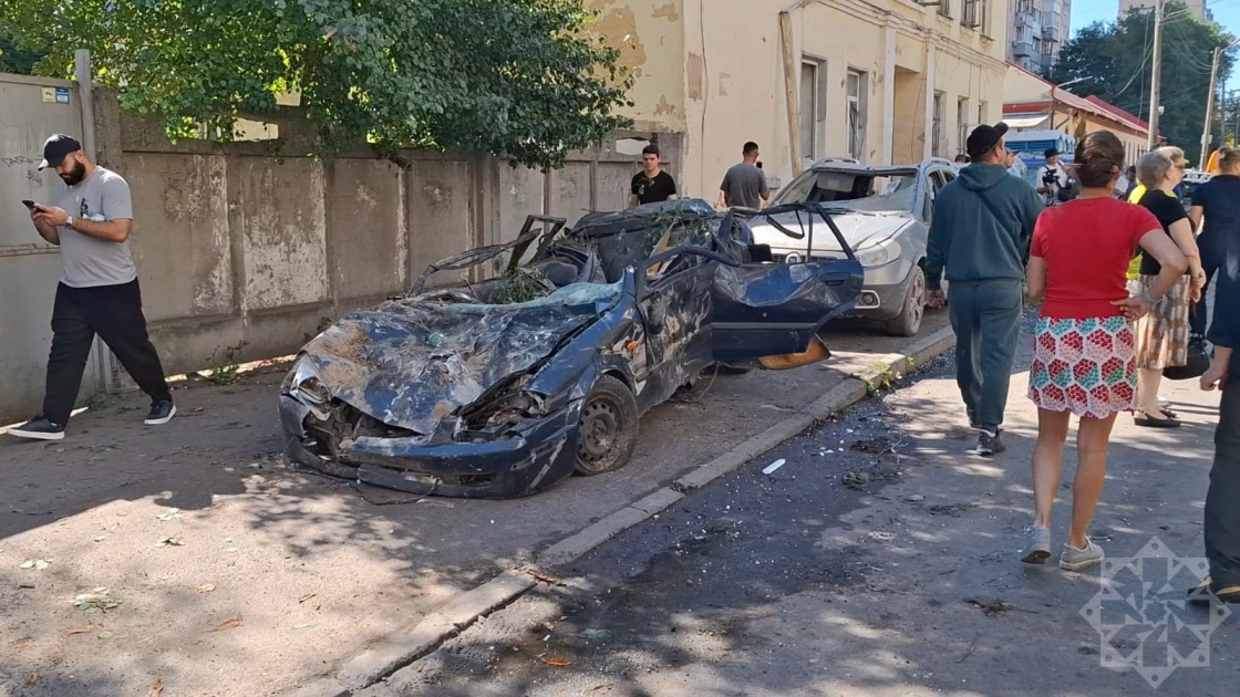 В результате российских ракетных ударов разрушены жилые дома в Киеве