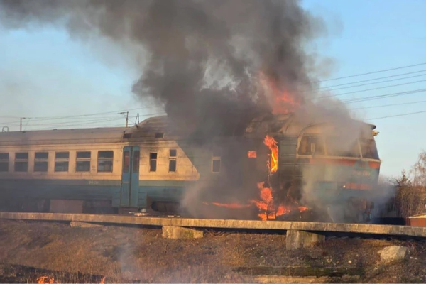 Реактивный дрон попал в пассажирский поезд в Одессе. В Харькове &mdash; в жилой дом