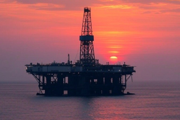 
Несчастный случай на нефтяной платформе: погиб сотрудник