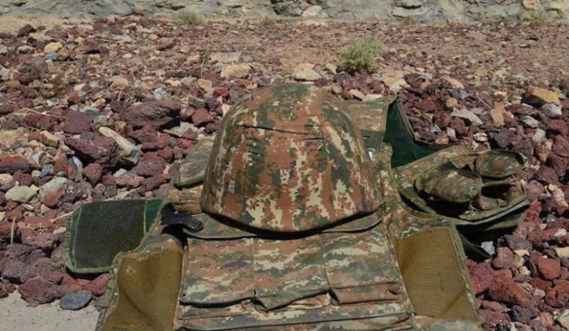 
В Армении на территории воинской части обнаружено тело солдата-контрактника