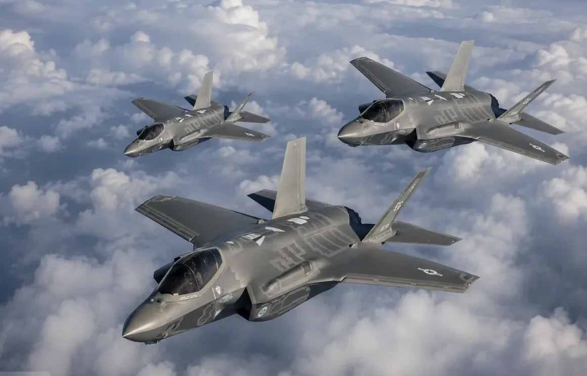 Новая партия американских истребителей F-35 прибыла в Польшу