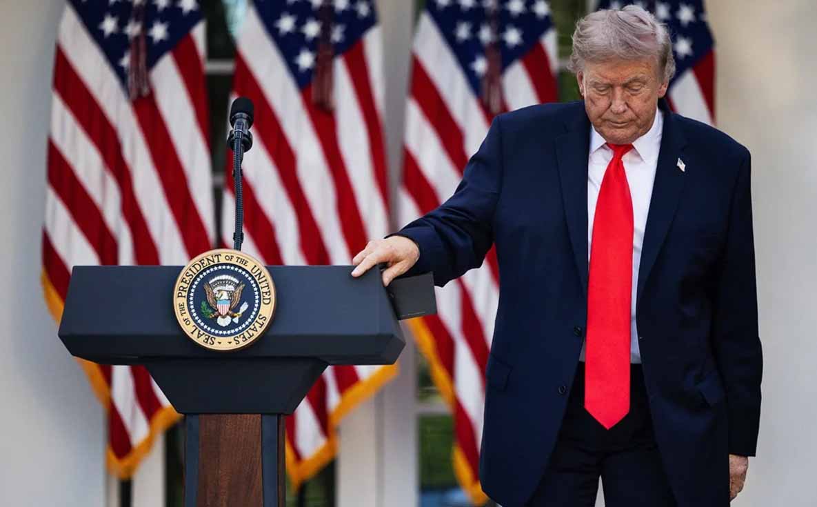Оператора телесуфлера Трампа оштрафуют - ПРИЧИНА