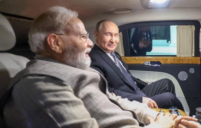 Моди опубликовал совместную с Путиным фотографию в автомобиле