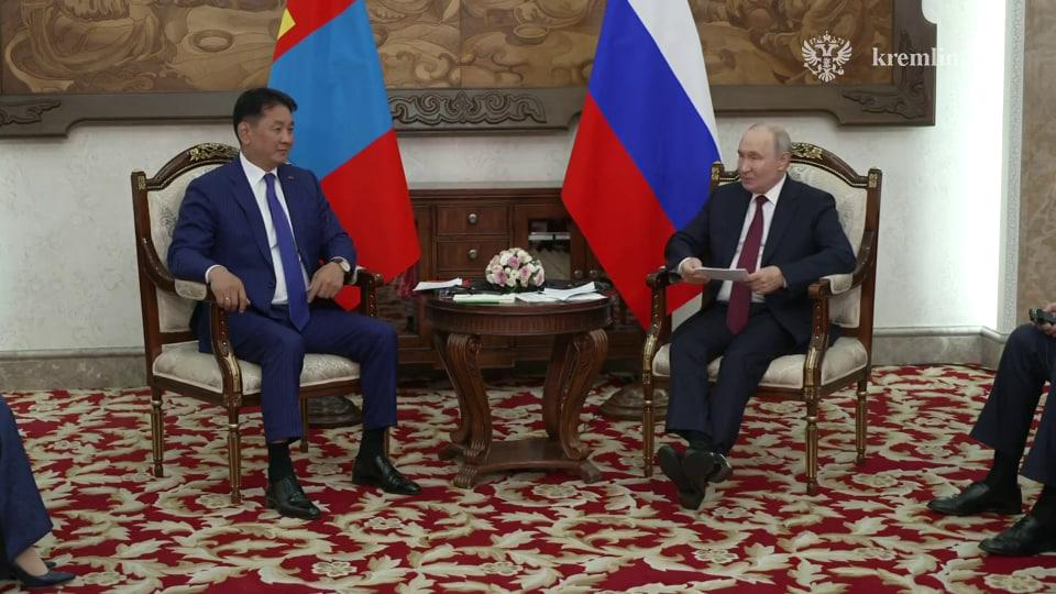 Путин встретился с президентом Монголии