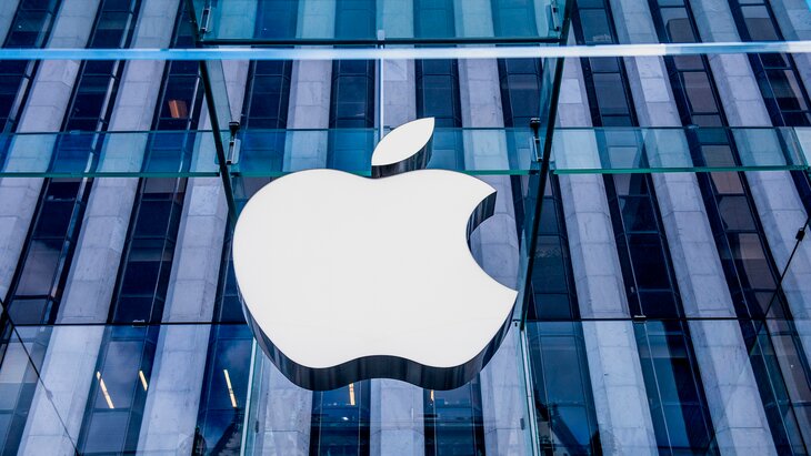 Тим Кук попрощался с Apple после 15 лет у руля