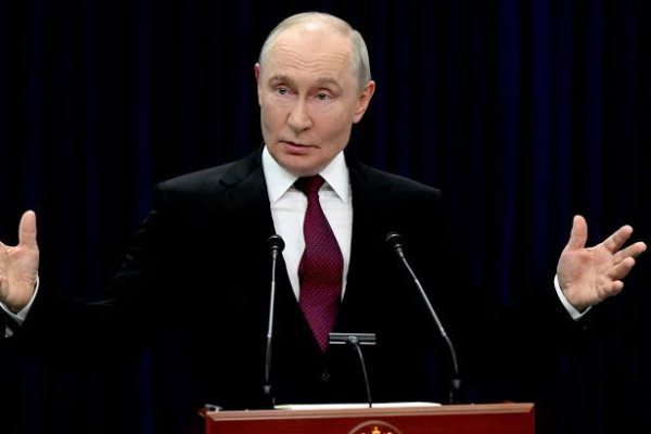 Путин о встрече с тигром: &laquo;Хвостиком машет&hellip;&raquo;