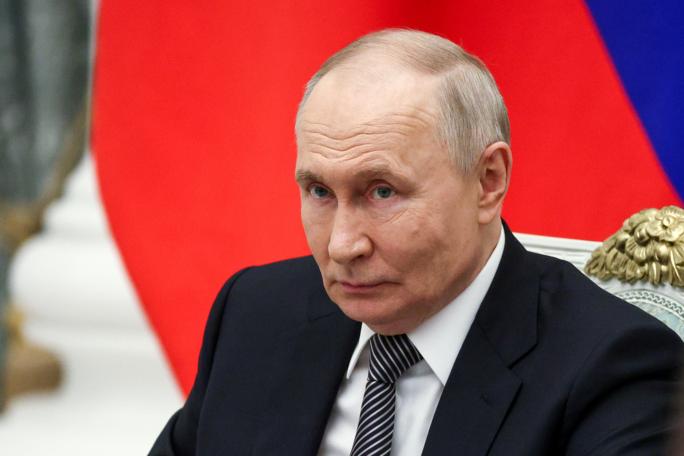Ушаков допустил встречу Путина с Трампом на саммите АТЭС в Китае