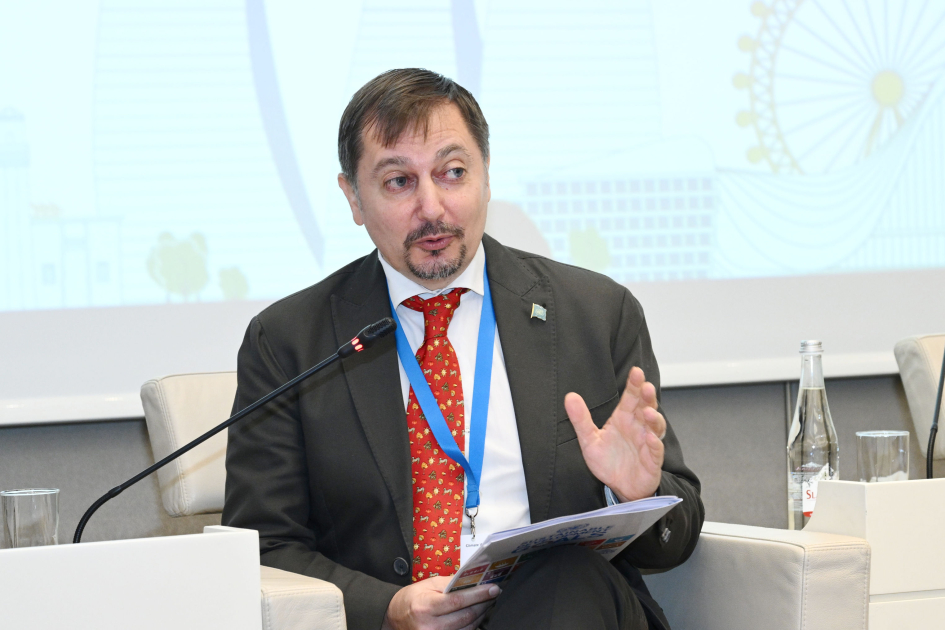 
Дмитро Шлапаченко: Сотрудничество Азербайджана и ООН в области климата приносит конкретные результаты