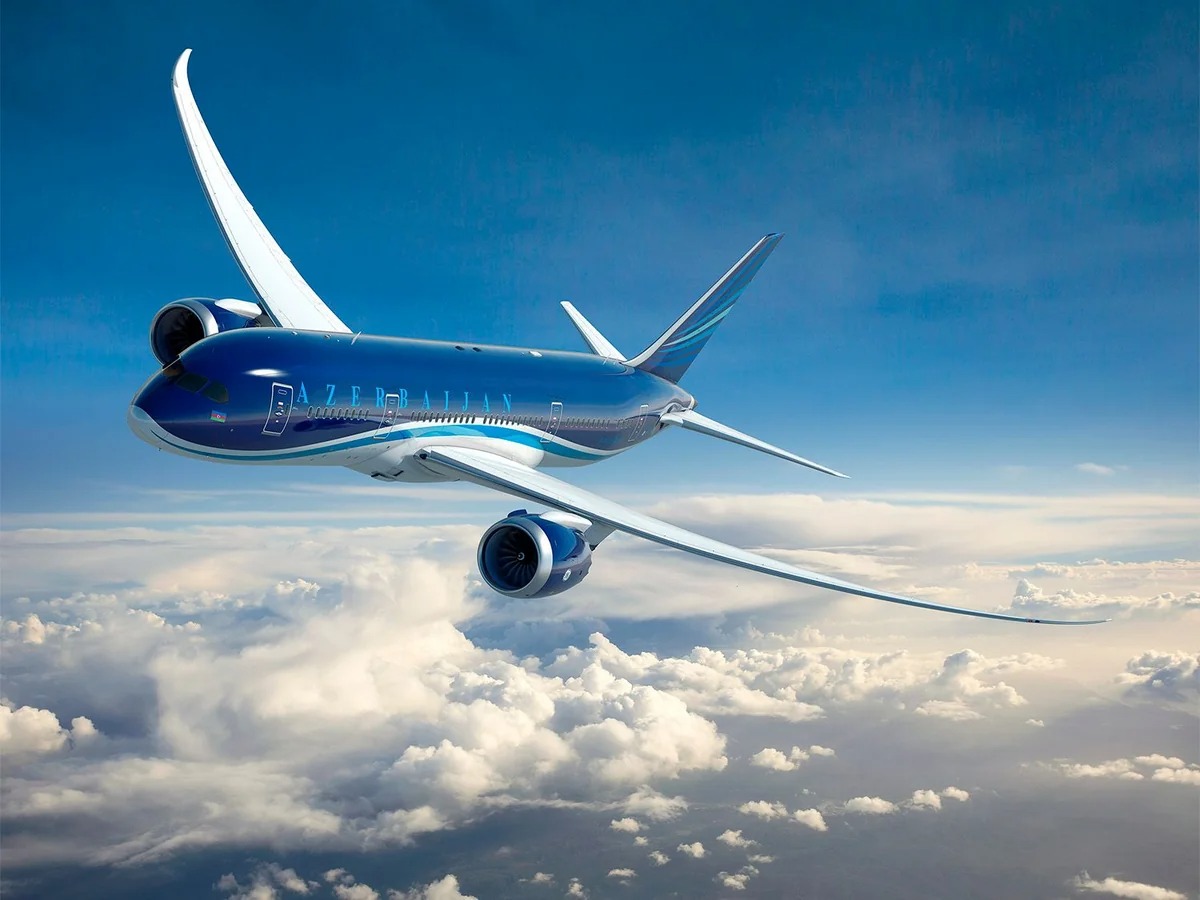 AZAL возобновляет рейсы между Баку и Астраханью