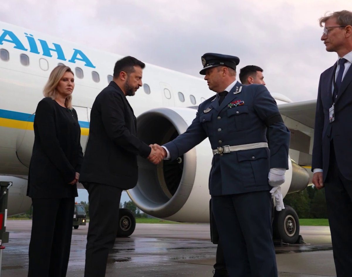Зеленский прибыл в Норвегию: обсудит ПВО и помощь Украине

