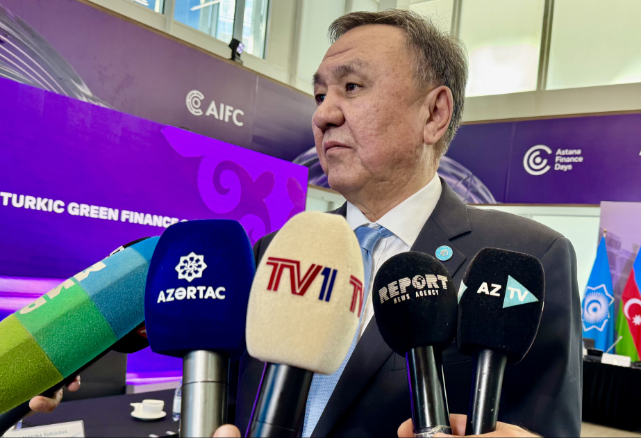 
Глава ОТГ: Азербайджан активно инвестирует в возобновляемую энергетику