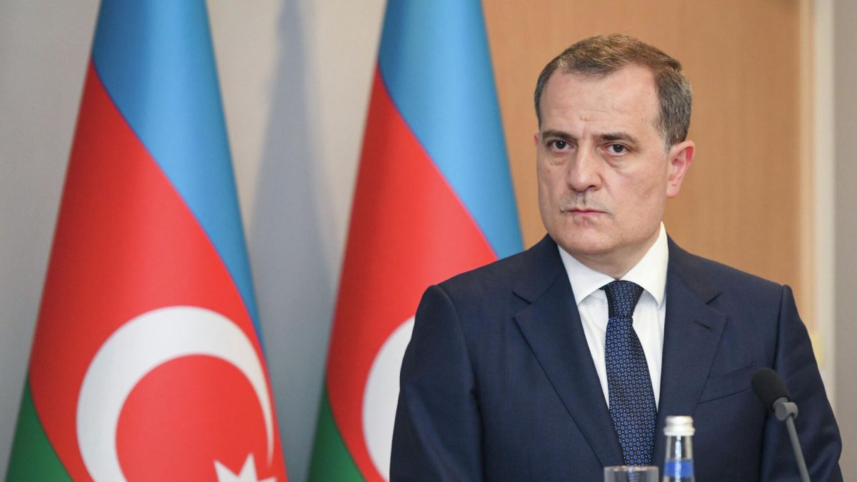 
Байрамов о регулярных контактах с Арменией