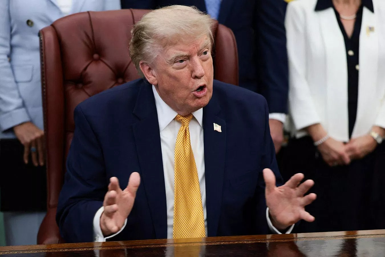 Трамп пригрозил торговым разрывом из-за ставки ФРС