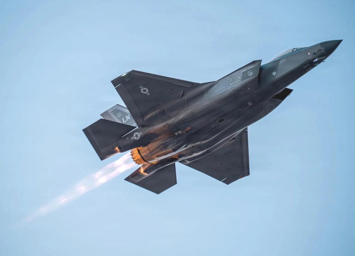США одобрили возможную продажу Саудовской Аравии 48 истребителей F-35
