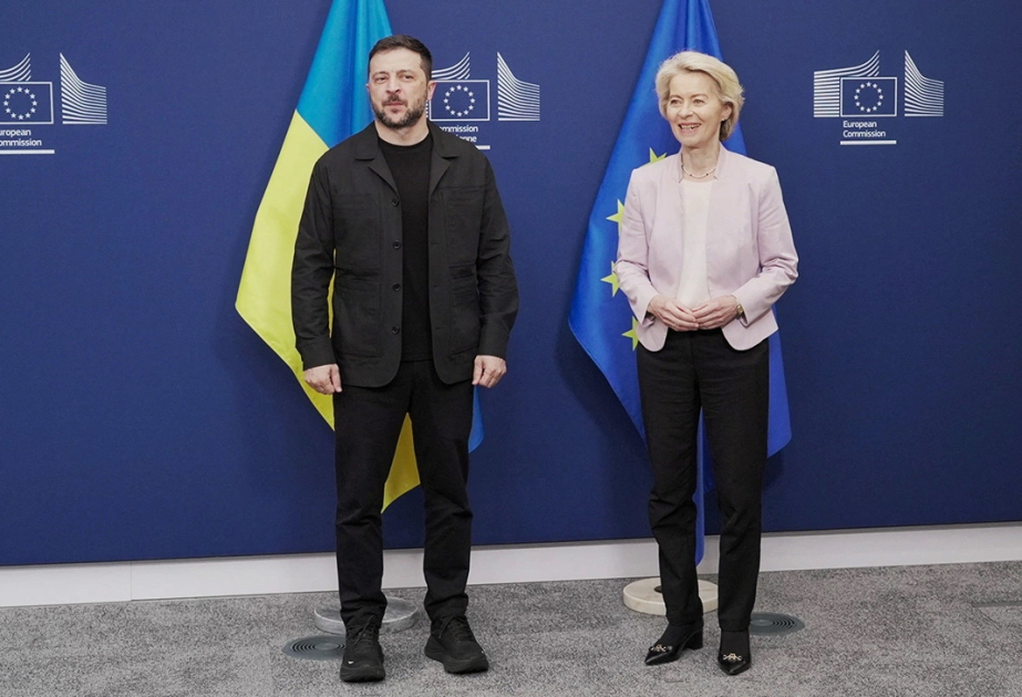 
Евросоюз в пятницу перечислит Украине 3,3 млрд евро