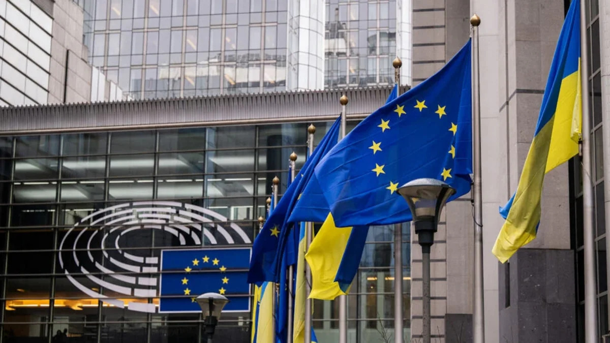 
Украина получила &euro;3,3 млрд от ЕС на закупку ракет и беспилотников