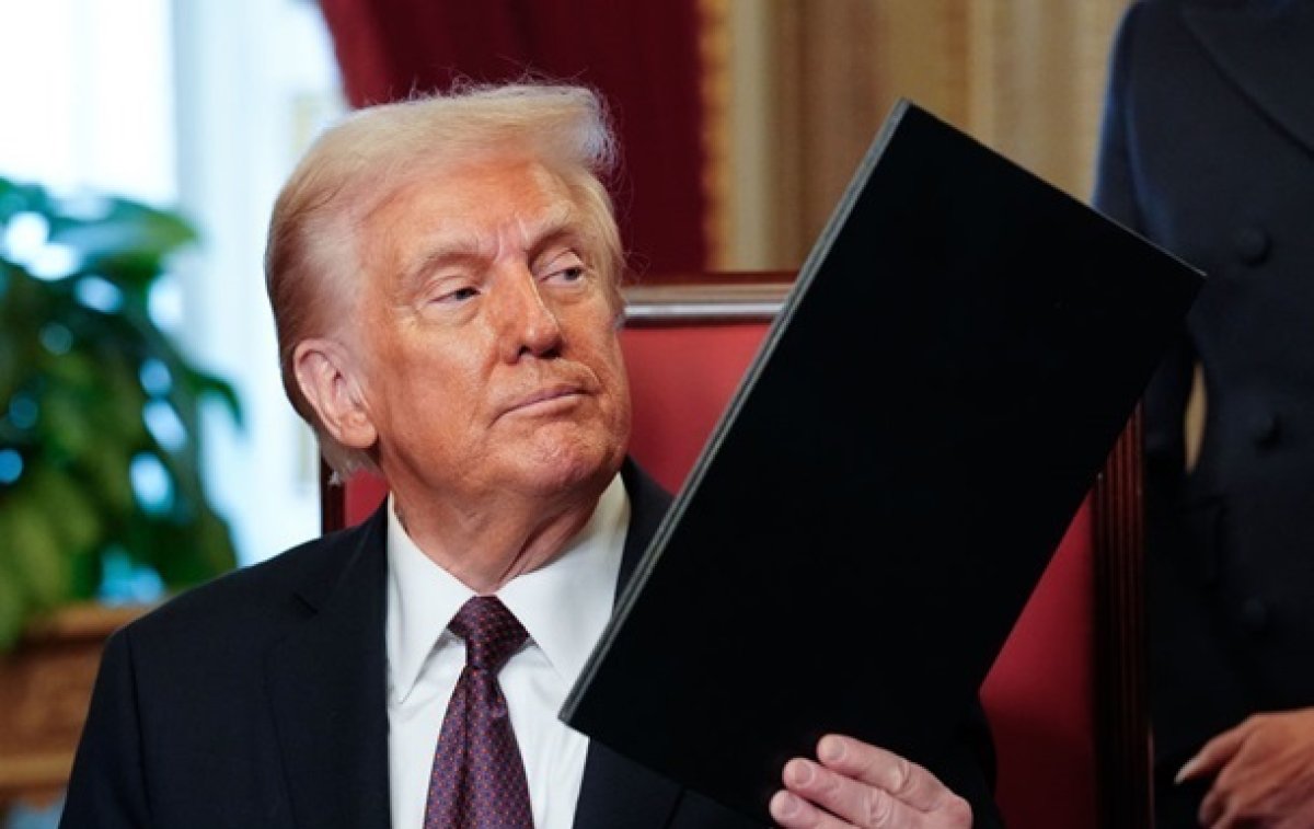 
Трамп подписал закон об &laquo;адских санкциях&raquo; против России