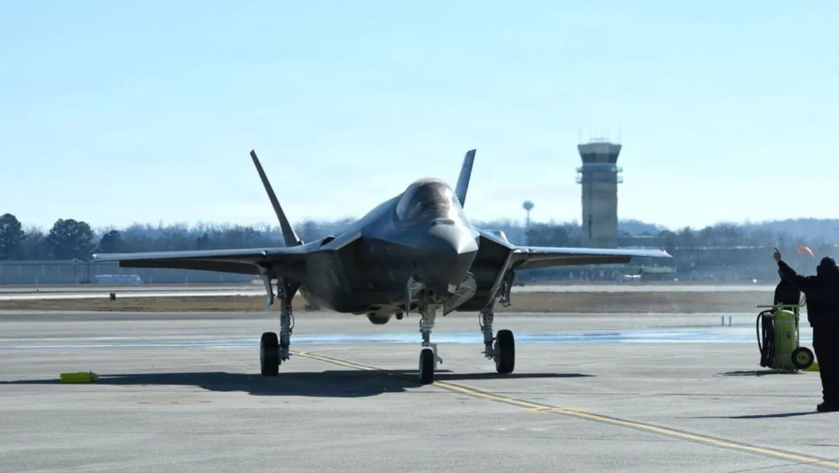 
Yle: Один из F-35 Финляндии остался на Азорах из-за технической неисправности