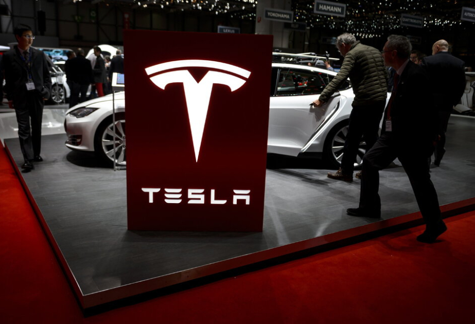 
Компания Tesla предстанет перед судом по обвинению в дискриминации чернокожих сотрудников