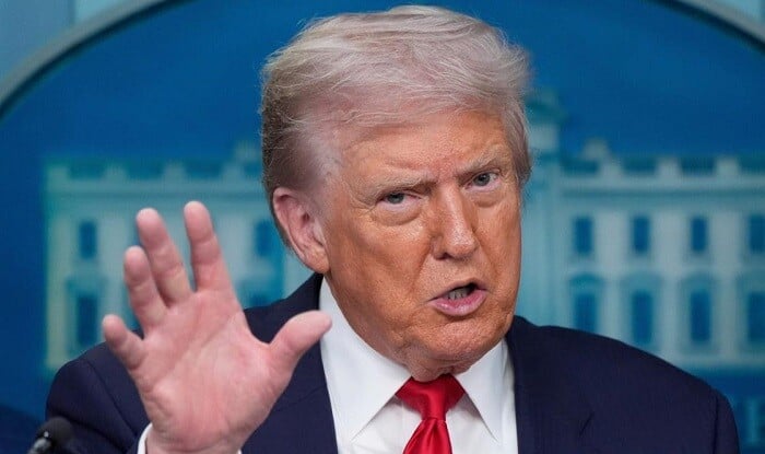 Антирекорд Дональда Трампа: рейтинг президента США упал до минимума в 32% 