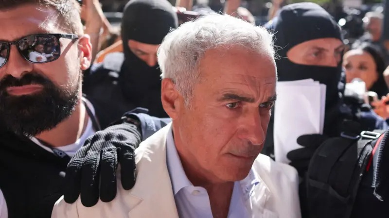 В Румынии задержали Кэлина Джорджеску по делу о мошенничестве