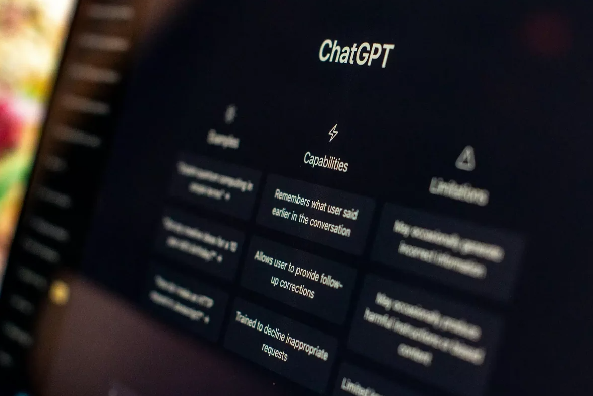 ИИ-агенты OpenAI разместили в интернете 53 изображения пользователей ChatGPT