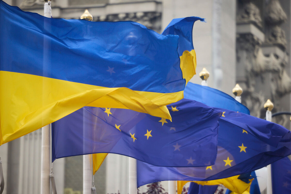 ЕС продлил до 2028 года мандат военно-тренировочной миссии для Украины