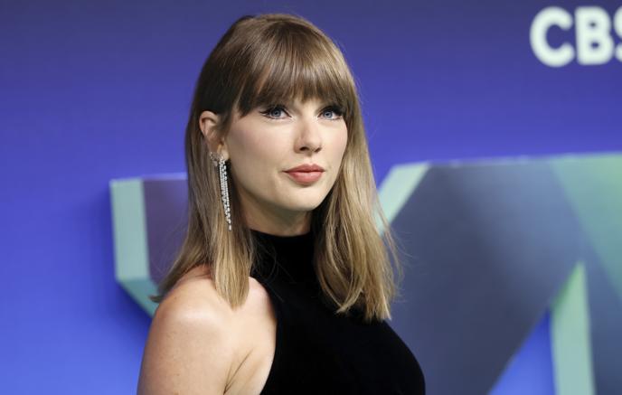 Тейлор Свифт стала самой титулованной артисткой в истории MTV VMA