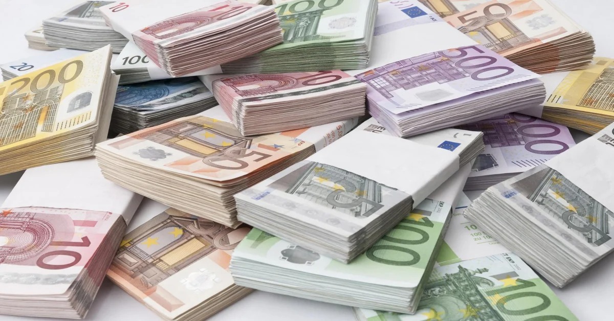 Государственный долг Франции достиг рекордных 119% ВВП