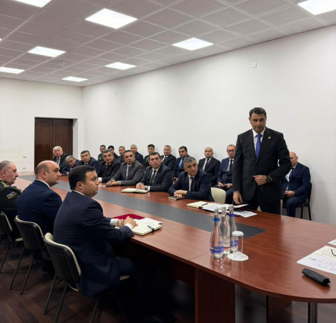 Коллективу представлен глава Исполнительной власти Гядабейского района