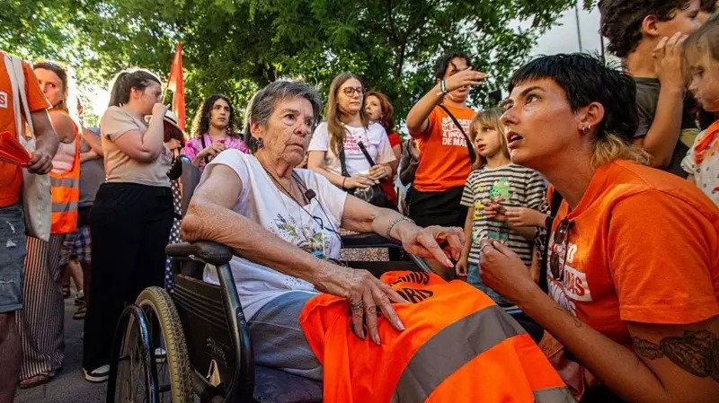 Выселение 87-летней женщины всколыхнуло Испанию
