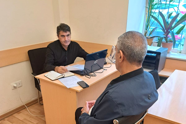 Азербайджанские адвокаты открыли двери