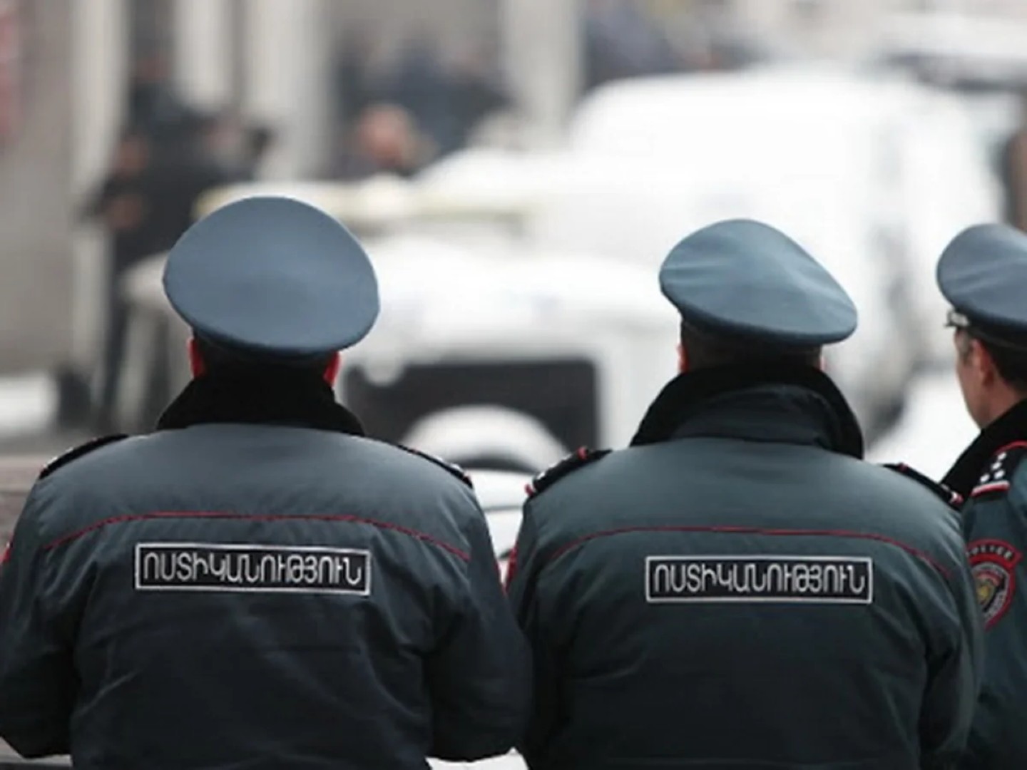 
В Армении при попытке остановить нарушителя ранены двое патрульных