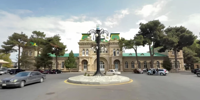 АЖД отреставрировали исторический железнодорожный вокзал в Хачмазе