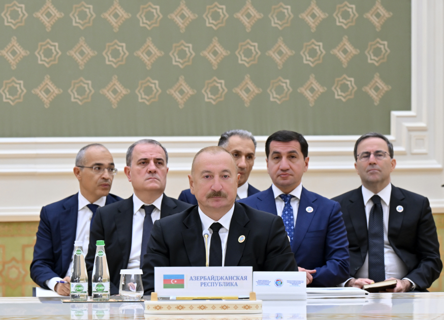 
Президент Ильхам Алиев: Азербайджано-туркменские отношения в последние годы развиваются динамично