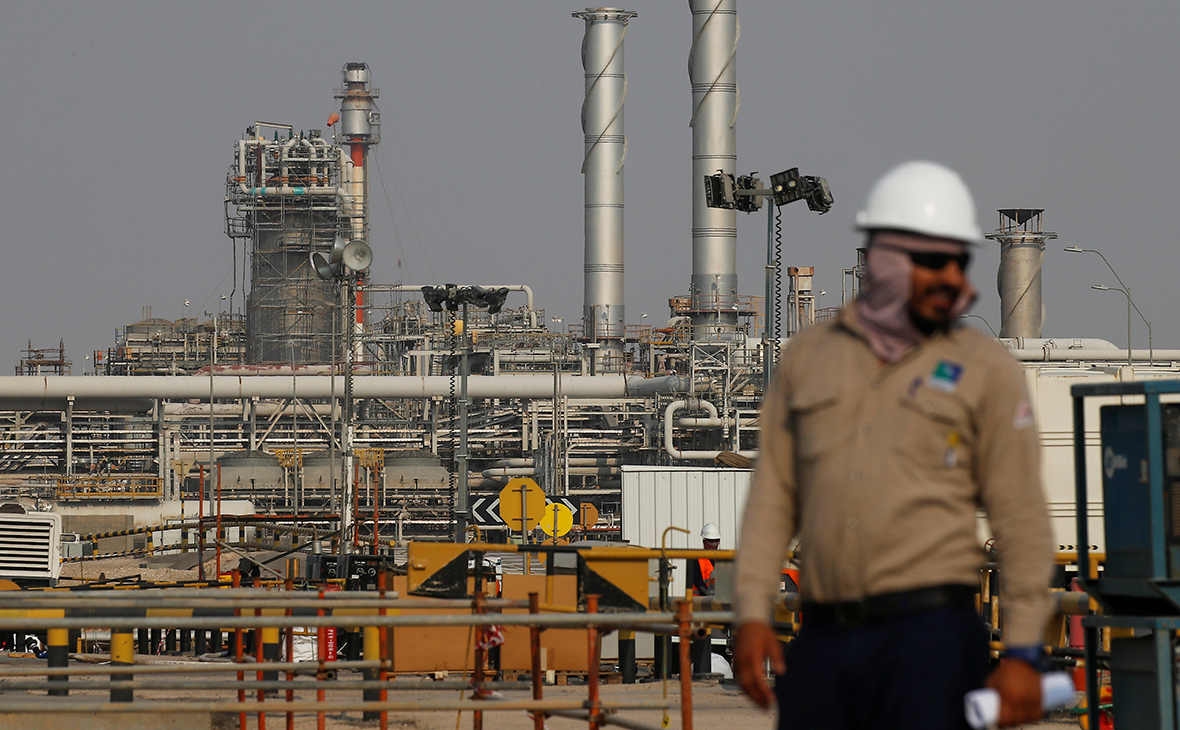 Bloomberg: Saudi Aramco обеспечит Европу нефтью в ноябре