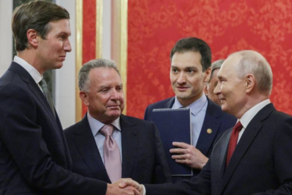 Уиткофф и Кушнер отложили визит в Москву
